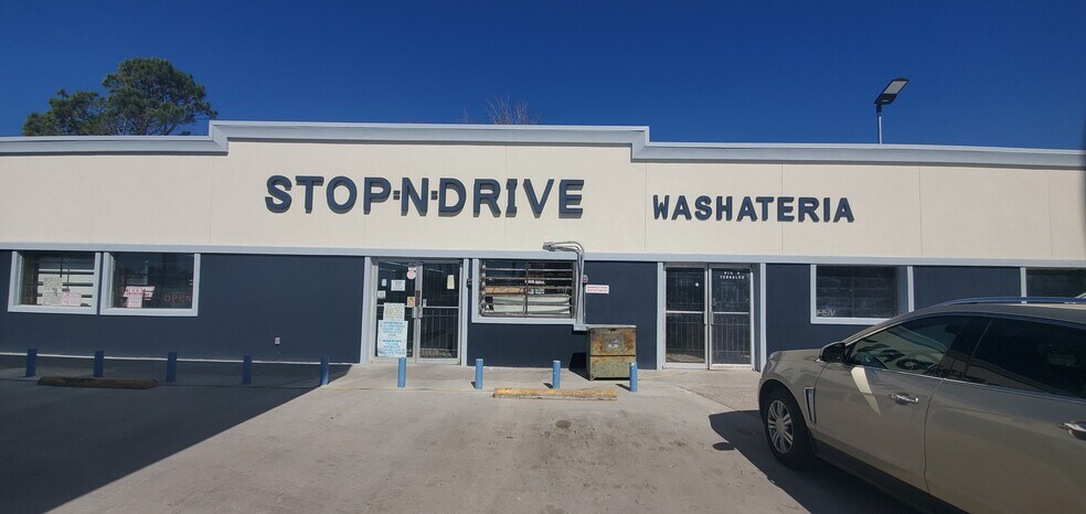 More Photos Of 406 Verhalen Rd, Alvin Storefront Retail Office For Lease