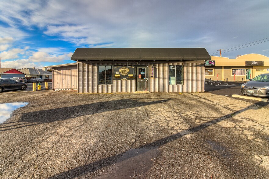 More Photos Of 4813 Tieton Dr, Yakima Storefront Retail Office For Sale