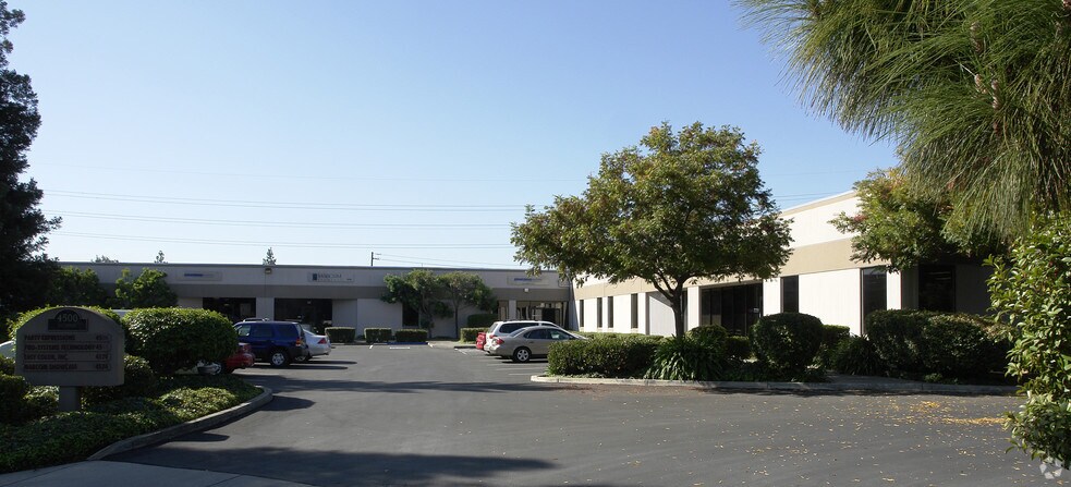 More Photos Of 4500-4526 Enterprise St, Fremont Warehouse For Lease