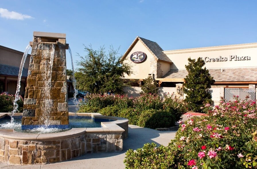 More Photos Of 2701 Custer Pky, Richardson Freestanding For Lease