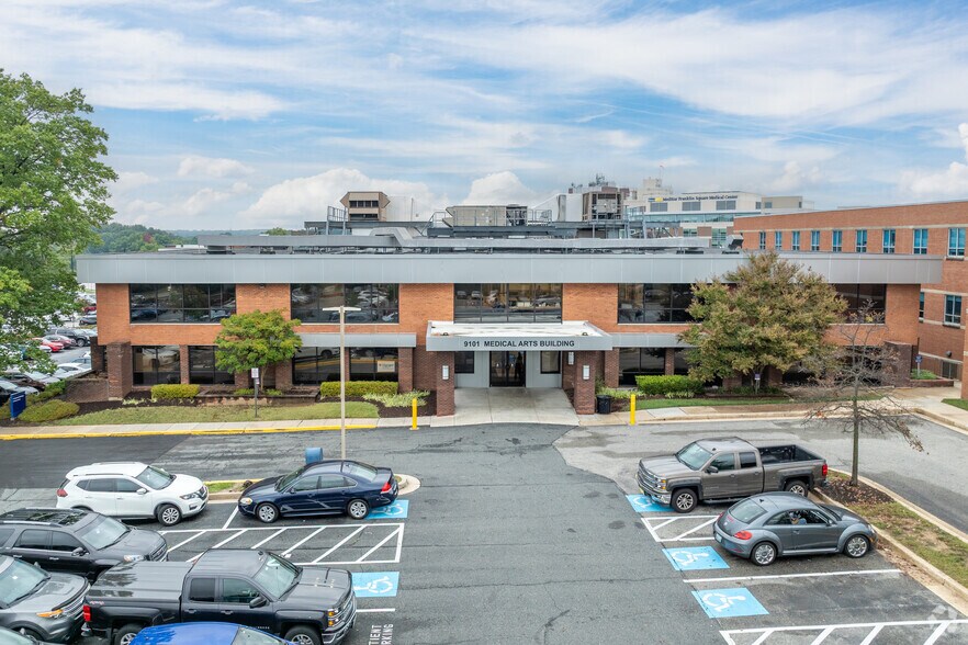 More Photos Of 9101 Franklin Square Dr, Rosedale Medical For Lease