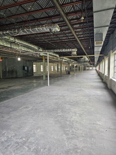More Photos Of 99 Wall St, Valhalla Manufacturing For Lease