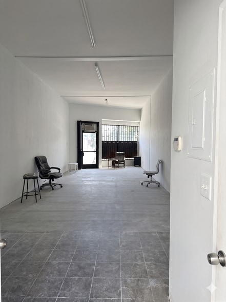 More Photos Of 5001-5009 Lankershim Blvd, North Hollywood Unknown For Lease