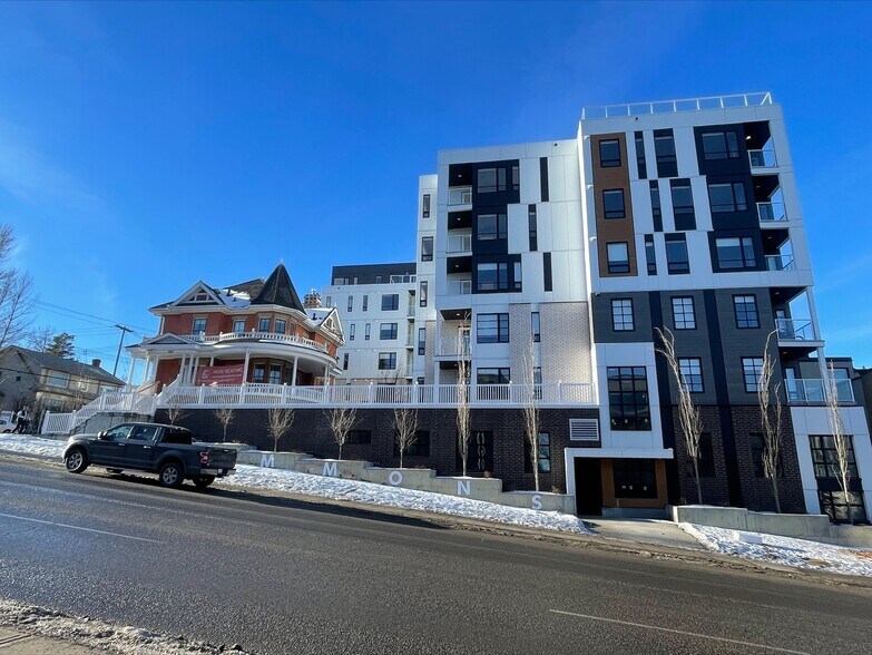 More Photos Of 1420 19 Av SW, Calgary Apartments For Lease