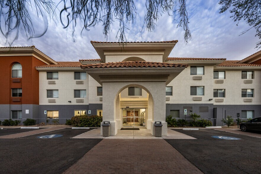 More Photos Of 1405 S Westwood, Mesa Hotel For Sale