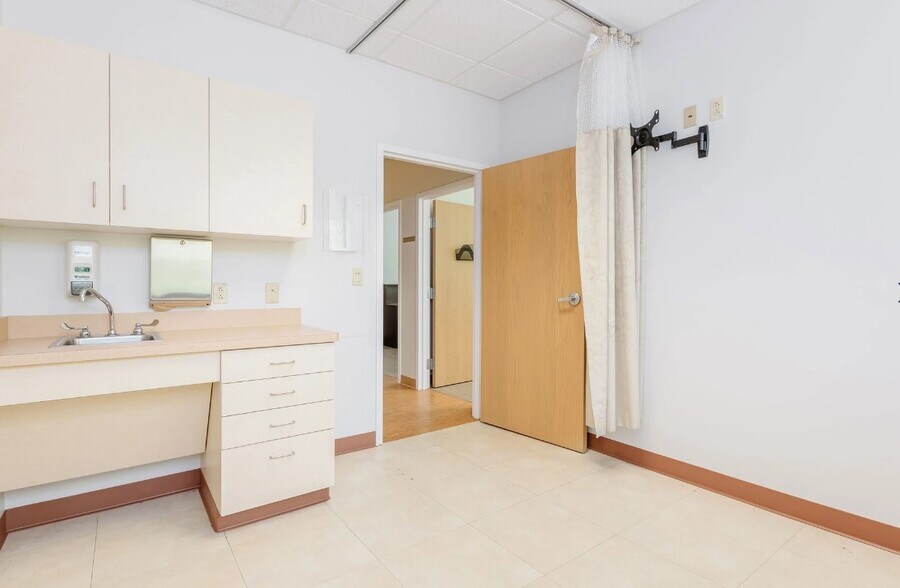 More Photos Of 100 Technology Dr, Trumbull Office For Lease