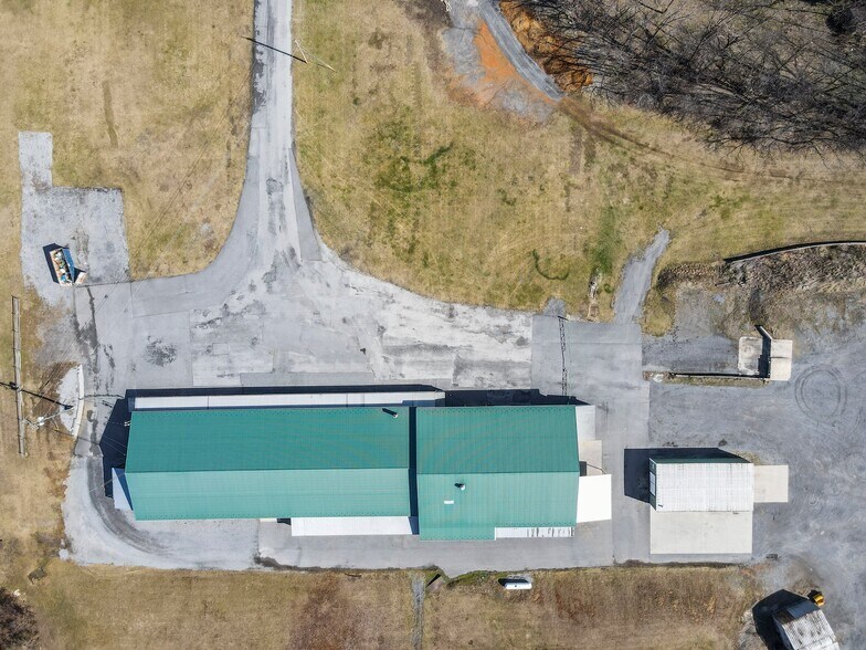 Primary Photo Of 12258 Buchanan Trl W, Mercersburg Flex For Lease