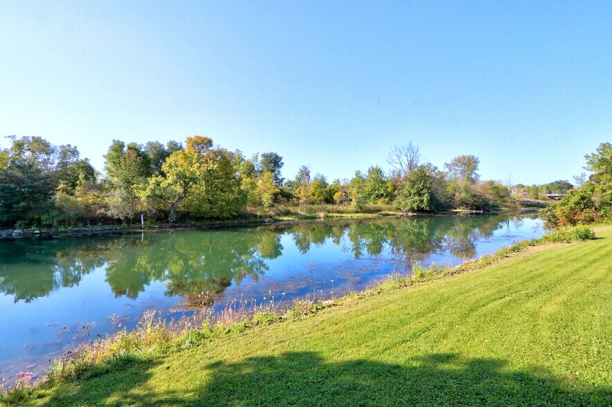 More Photos Of 1978 Route 5 & 20, Waterloo Township Restaurant For Lease