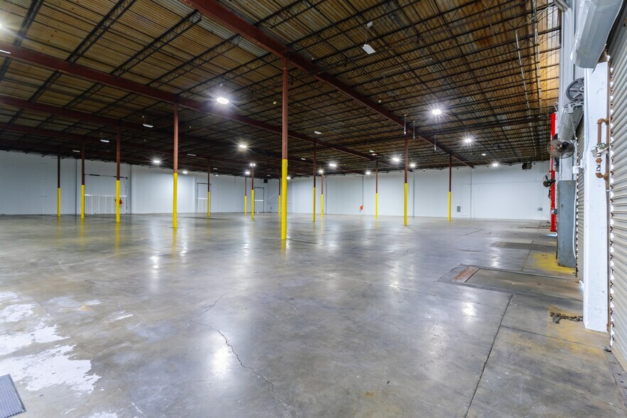 More Photos Of 2480-2488 Baumann Ave, San Lorenzo Warehouse For Lease