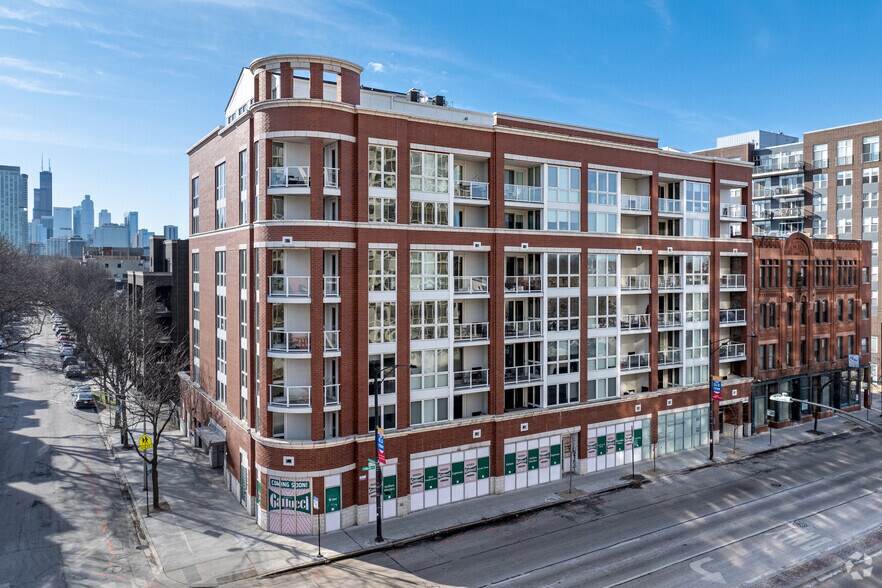 More Photos Of 1552 N North Park Ave, Chicago Apartments For Lease