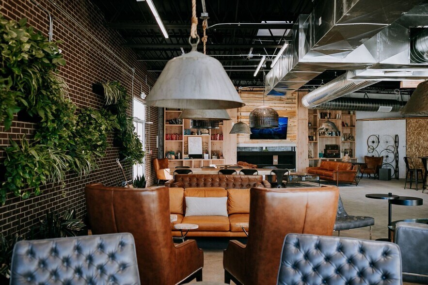 More Photos Of 2850 S Circle Dr, Colorado Springs Hotel For Sale