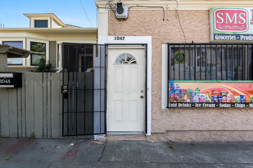 More Photos Of 1049 55th St, Emeryville Storefront Retail Residential For Sale