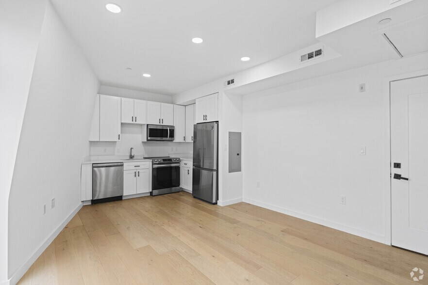 More Photos Of 3601 14th St NW, Washington Apartments For Sale