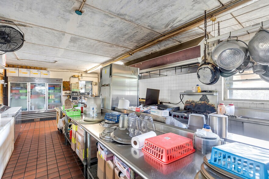 More Photos Of 58000 Card Sound Rd, Key Largo Restaurant For Sale