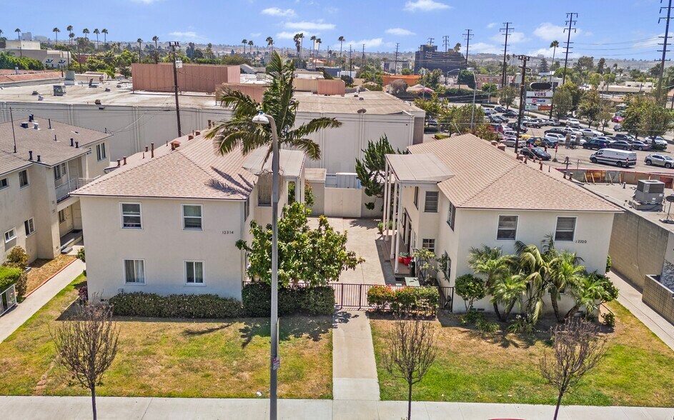 More Photos Of , Los Angeles Multifamily For Sale