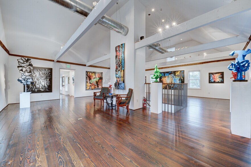 More Photos Of 1062 Bantam Rd, Bantam Freestanding For Sale