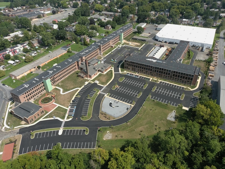 More Photos Of 701 Martha Ave, Lancaster Unknown For Lease