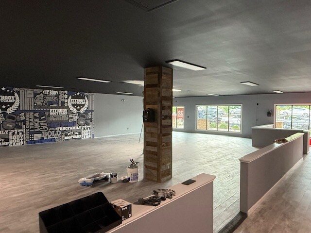 More Photos Of 1314 E Cobb Dr, Marietta Office For Lease