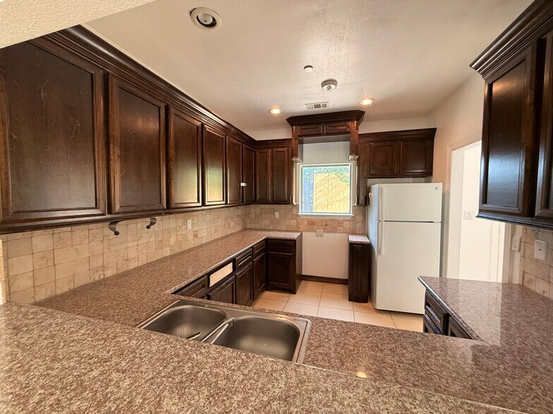 More Photos Of 16160 Porter Ln, Porter Land For Lease