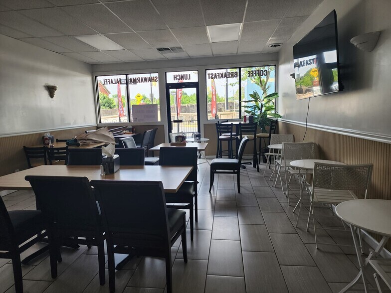 More Photos Of 601 Front St, Catasauqua Restaurant For Sale