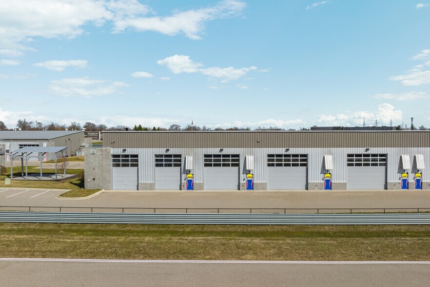 Primary Photo Of 135 W Speed Way, Pontiac Showroom For Sale