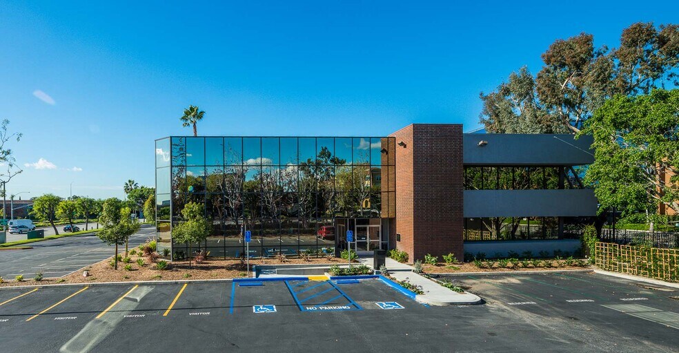 More Photos Of 1301 E Orangewood Ave, Anaheim Office For Sale