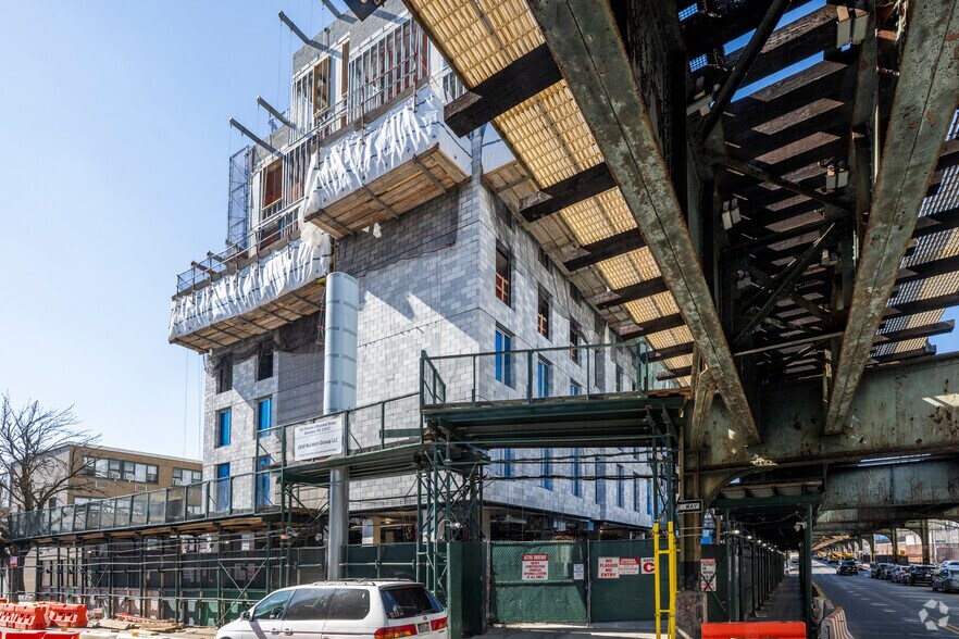 More Photos Of 353-376 Chester St, Brooklyn Apartments For Lease