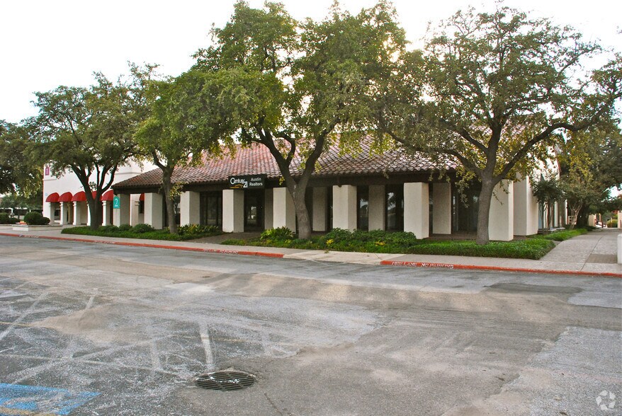 More Photos Of 3501 N Macarthur Blvd, Irving Medical For Sale