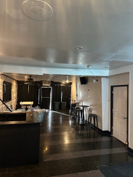 More Photos Of 861 Freeman St, Bronx Storefront Retail Residential For Lease