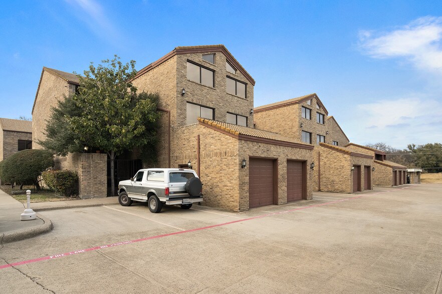 More Photos Of 16910 N Dallas Pky, Dallas Loft Creative Space For Lease