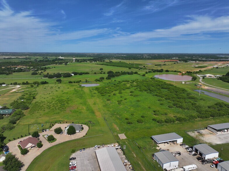 More Photos Of 1312 Weatherford Hwy, Granbury Land For Sale