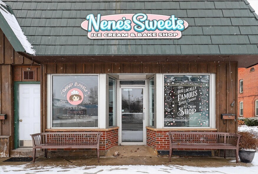 More Photos Of 135 E Main St, Woodville Storefront Retail Residential For Sale