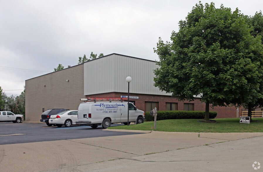 More Photos Of 41156 Capital Dr, Canton Township Manufacturing For Lease