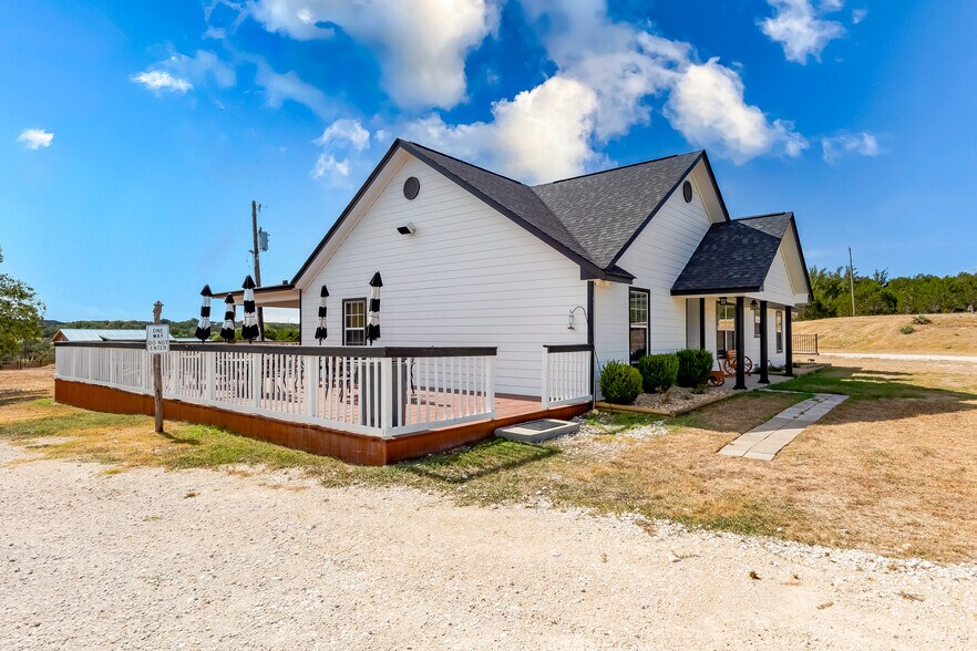 More Photos Of 200 King Ranch Rd, Gatesville Specialty For Sale