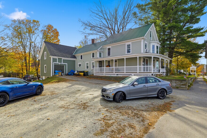More Photos Of 158 Court St, Laconia Apartments For Sale