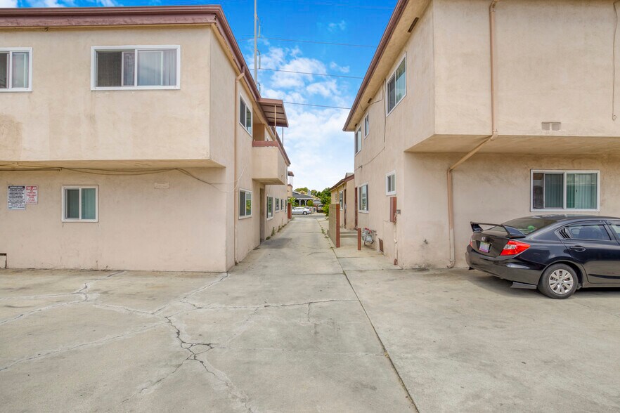 More Photos Of 4928 W Lennox Blvd, Inglewood Apartments For Sale