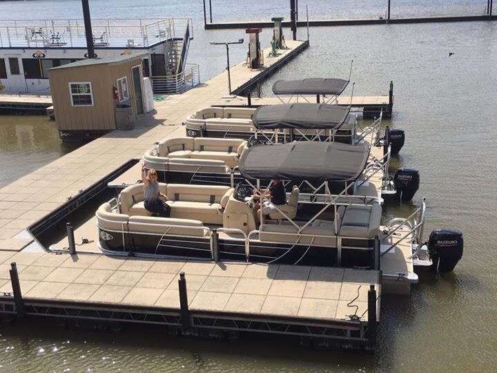 More Photos Of 215 W Water St, Grafton Marina For Sale