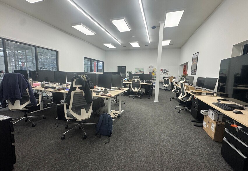 More Photos Of 349 W 168th St, Gardena Warehouse For Sale