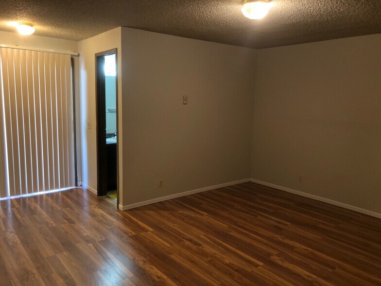 More Photos Of 1640-1650 Mill St, Eugene Apartments For Sale