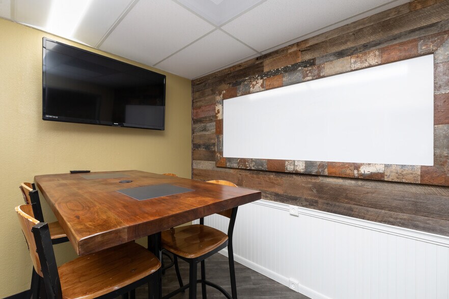 More Photos Of 1616 E Main St, Mesa Unknown For Lease