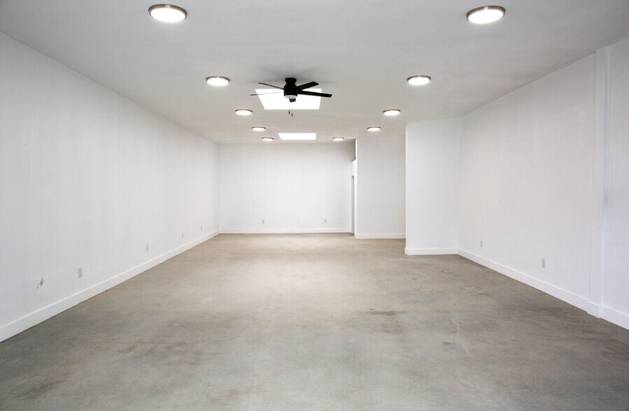 More Photos Of 5149-5151 W Adams Blvd, Los Angeles Storefront Retail Residential For Lease