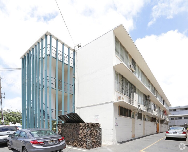 More Photos Of 931 University Ave, Honolulu General Retail For Sale
