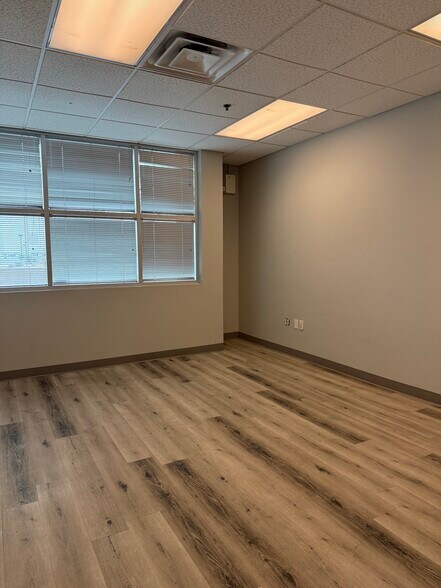 More Photos Of 9950 W Van Buren St, Avondale Unknown For Lease