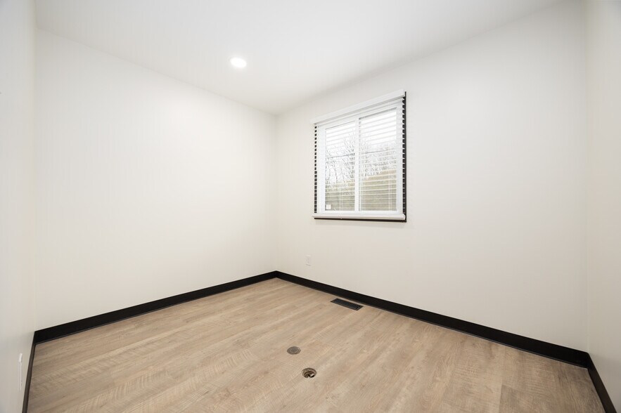 More Photos Of 1091 Stimmel Rd, Columbus Manufacturing For Lease