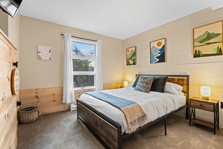 More Photos Of 64 Highlands Drive, Hunter Hospitality For Sale