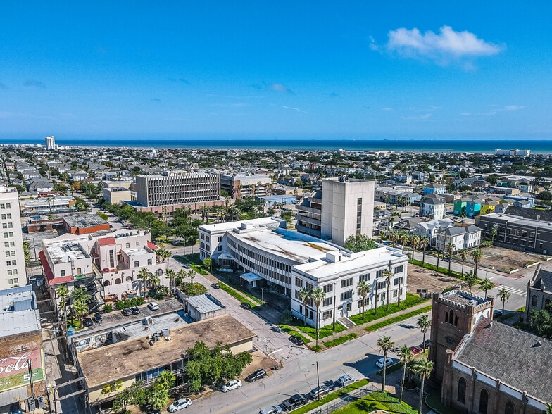 More Photos Of 622 Kempner, Galveston Loft Creative Space For Lease