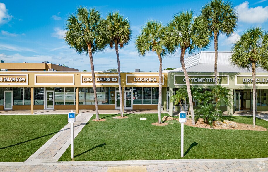 More Photos Of 3301-3357 Sheridan St, Hollywood Storefront For Lease