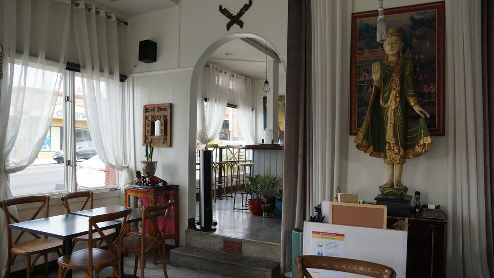More Photos Of 1850-1854 Hillhurst Ave, Los Angeles Restaurant For Sale