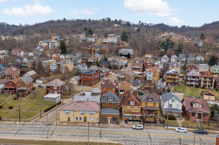 More Photos Of 848 Duss Ave, Ambridge Storefront Retail Residential For Sale