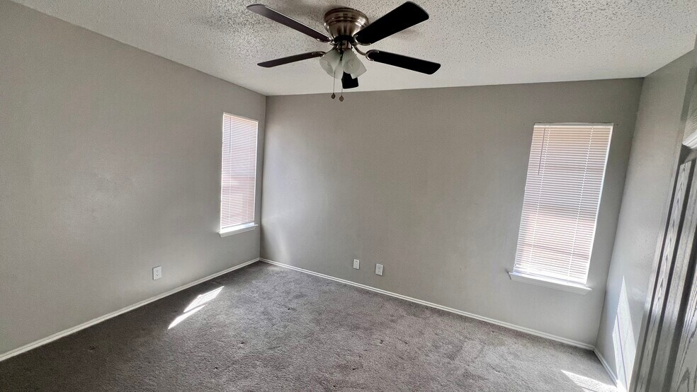 More Photos Of 804 Station St, Converse Multifamily For Sale